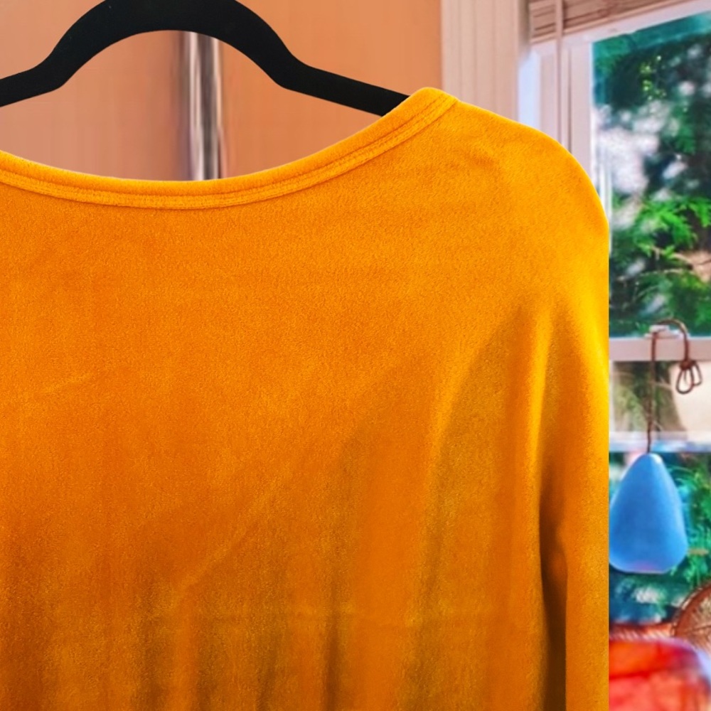 mustard orange velour velvety oversized pullover sweater 🔮 - Picture 4 of 8
